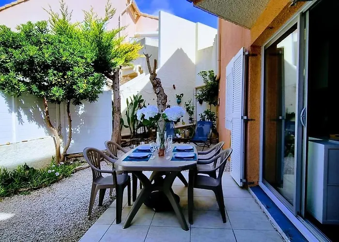 Le Marine Rez De Jardin Direct Plage Parking Prive Climatise