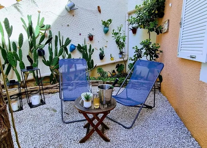 Le Marine Rez De Jardin Direct Plage Parking Prive Climatise