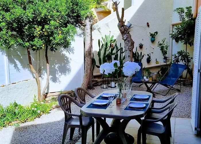 Le Marine Rez De Jardin Direct Plage Parking Prive Climatise